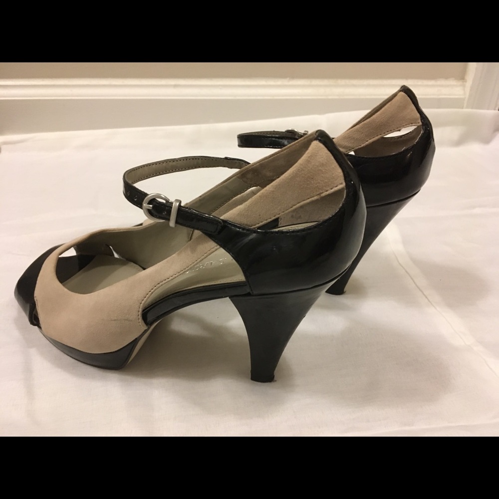 Shoes - Picture 2 of 3